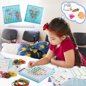 Child Montessori Educational Peg Board Kids Mathematical Graphical Geoboard STEM Toy with 60 Pattern Cards and 100 Latex Bands
