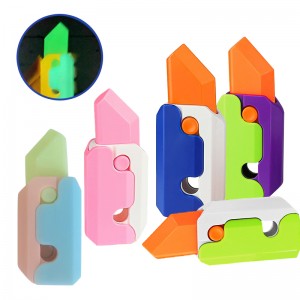 Adults Glowing Fidget Sensory Toys Small Plastic Retractable Carrot Knife Prop Stress Relief 3D Printed Gravity Radish Knife Toy